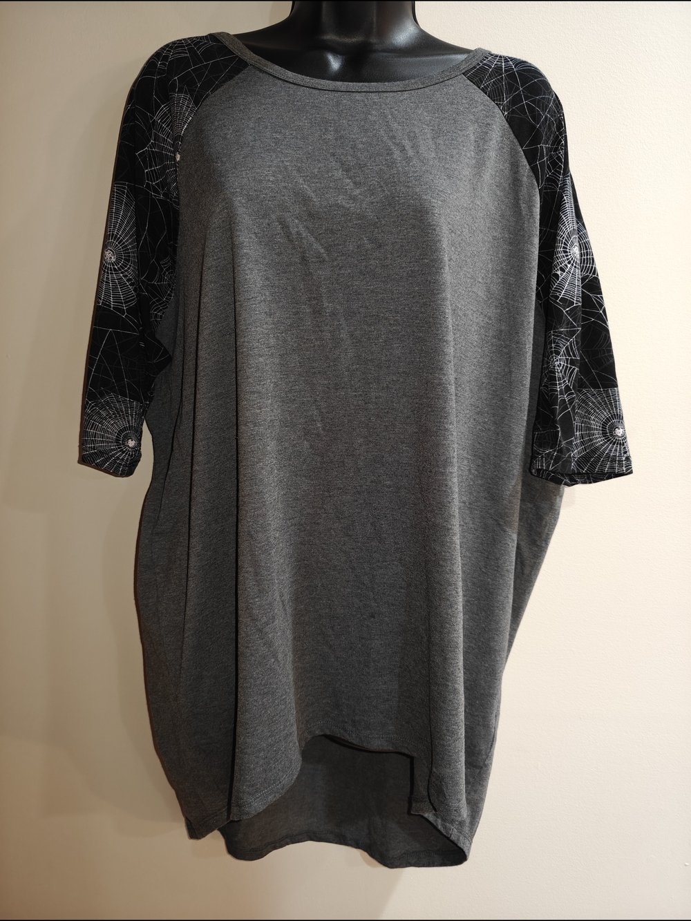 LuLaRoe Gray Tunic with Black Spiderweb Raglan Sleeves
